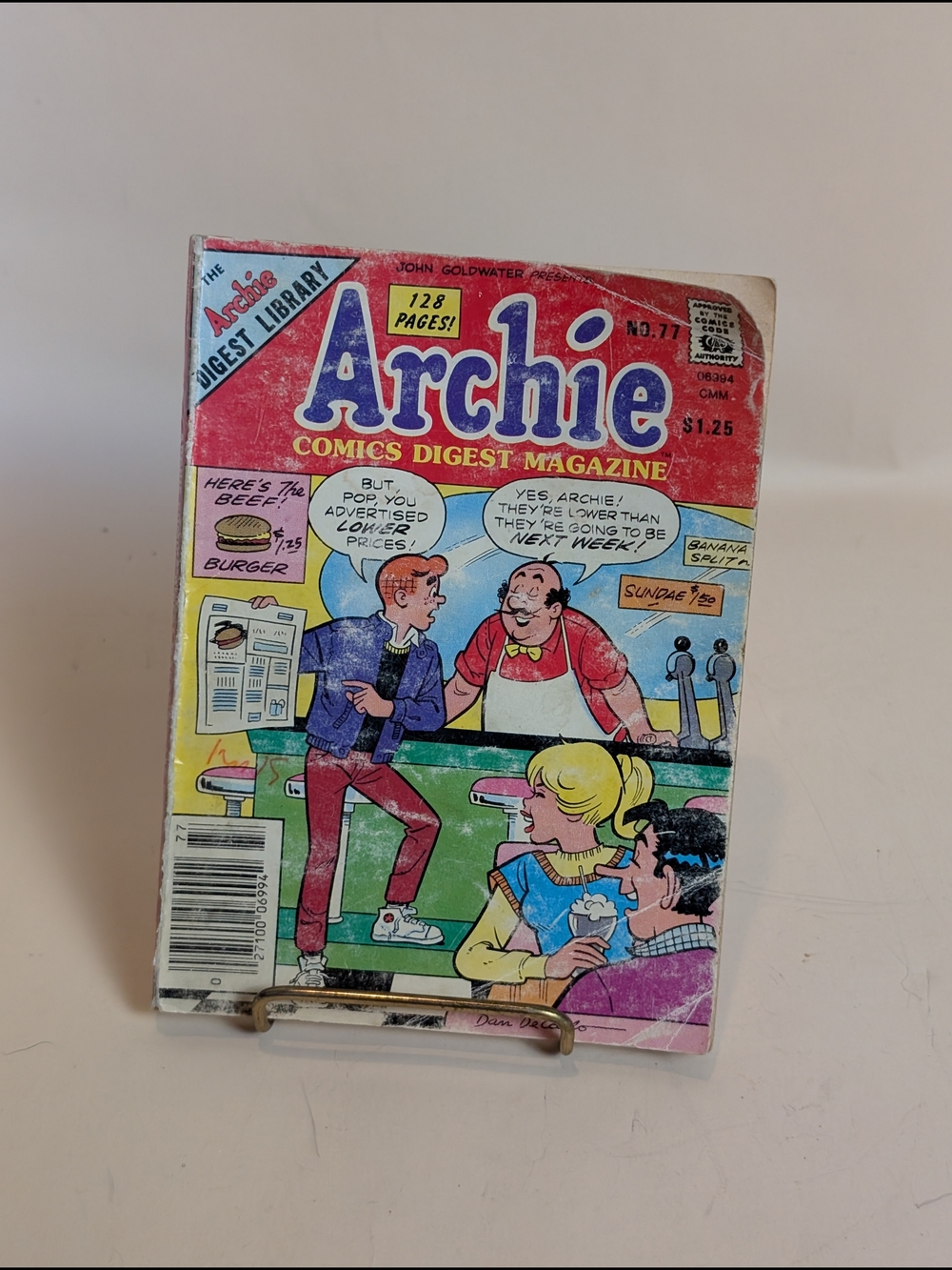 Archie Comics Digest Magazine #77 (1986) - Copper Age, with vtg sticker packet